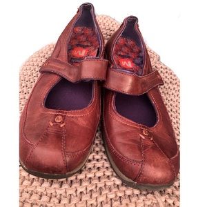 🌹🌹Merrell Shoes Size 7.5🌹🌹